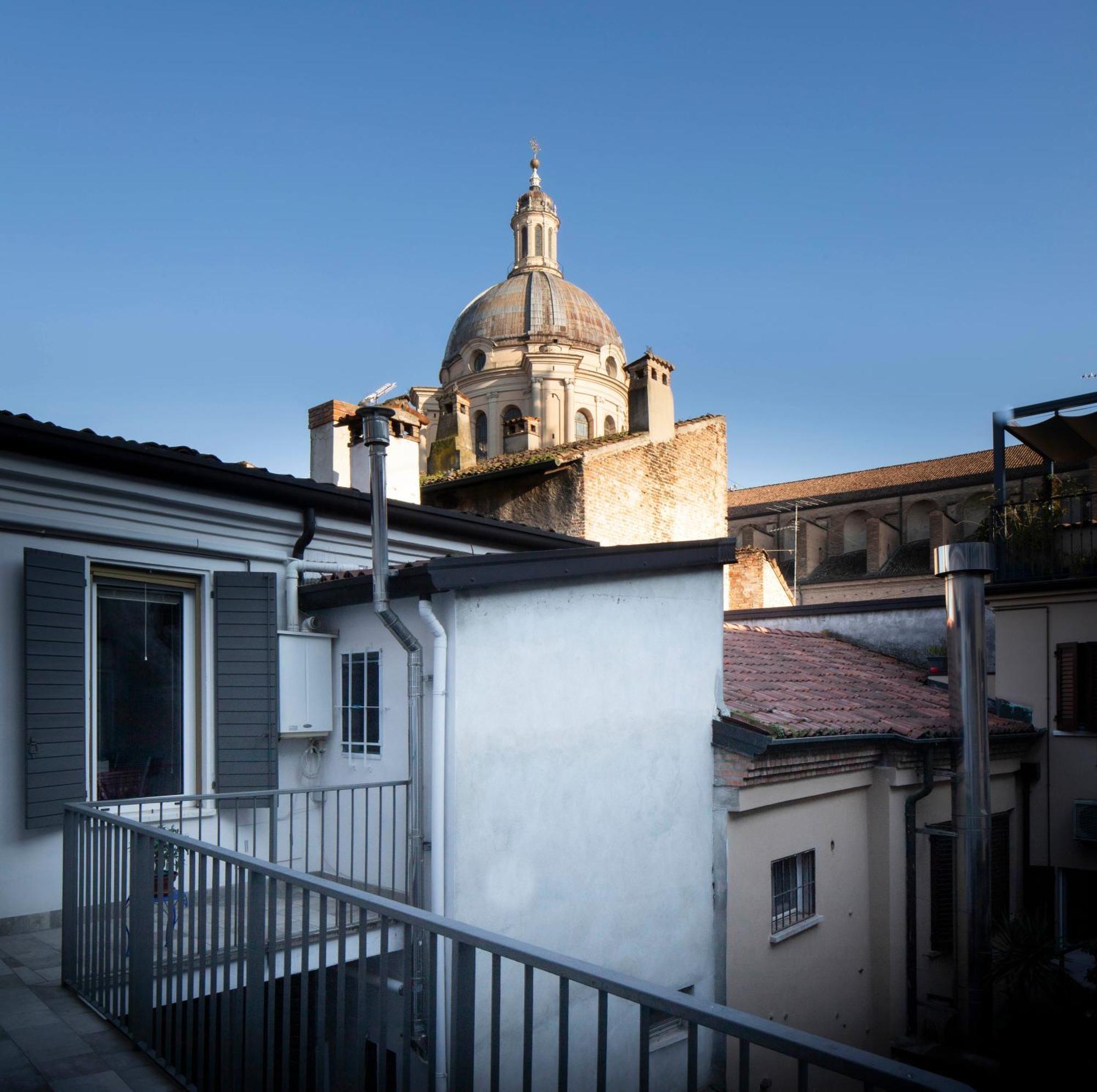 Via Verdi 37 1P Mantova Kültér fotó